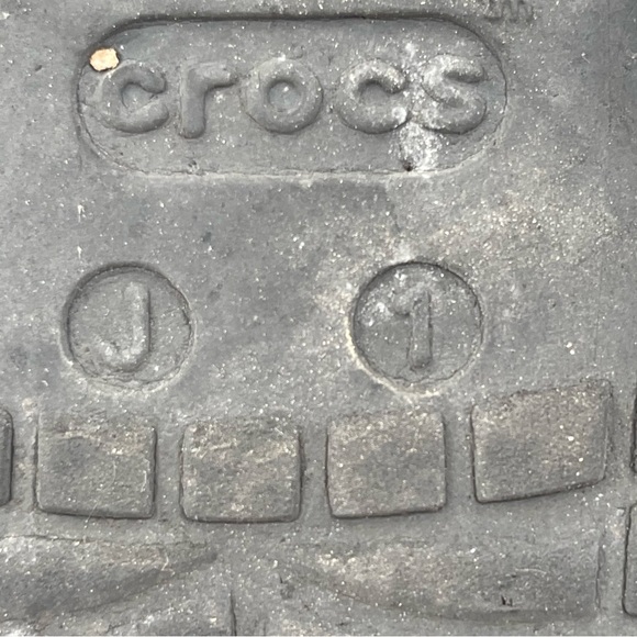 Crocs Unisex Kids Classic Black Glitter Clog Mules Shoes - Size 1 Youth - Picture 7 of 12